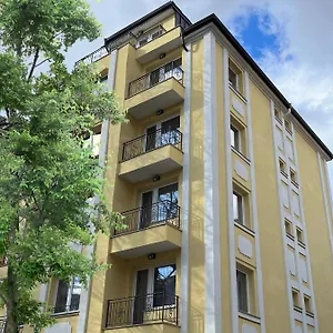  Apartamento Coop Apartments, - Free Parking